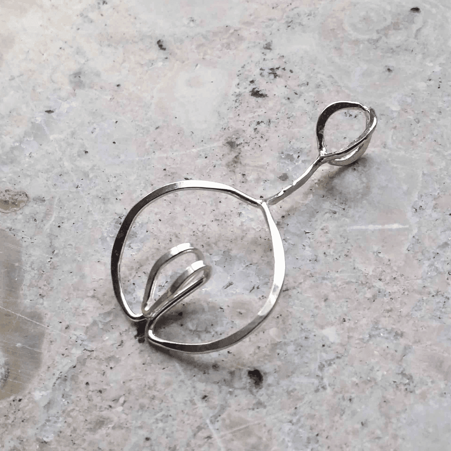 Månadsblomman Januari Halsband – huvudbild