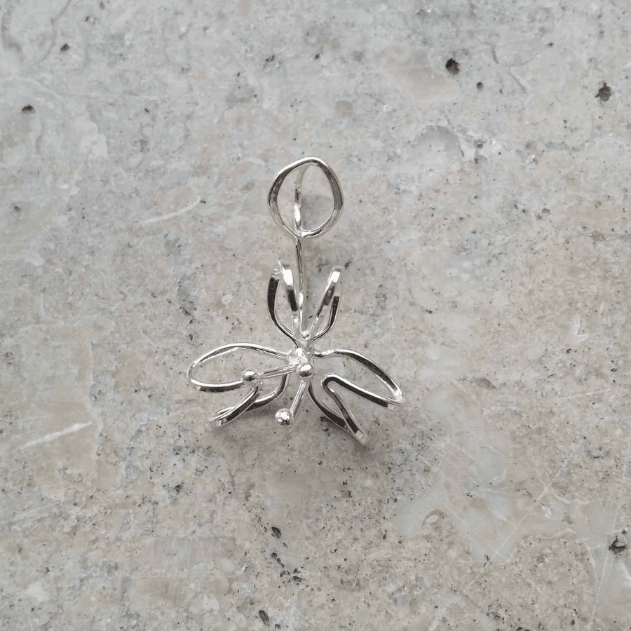 Månadsblomman Augusti Halsband – huvudbild